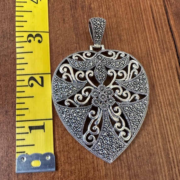 925 Sterling Silver Vintage Real Marcasite Gemstone Heart Ornate Pendant - Picture 7 of 7